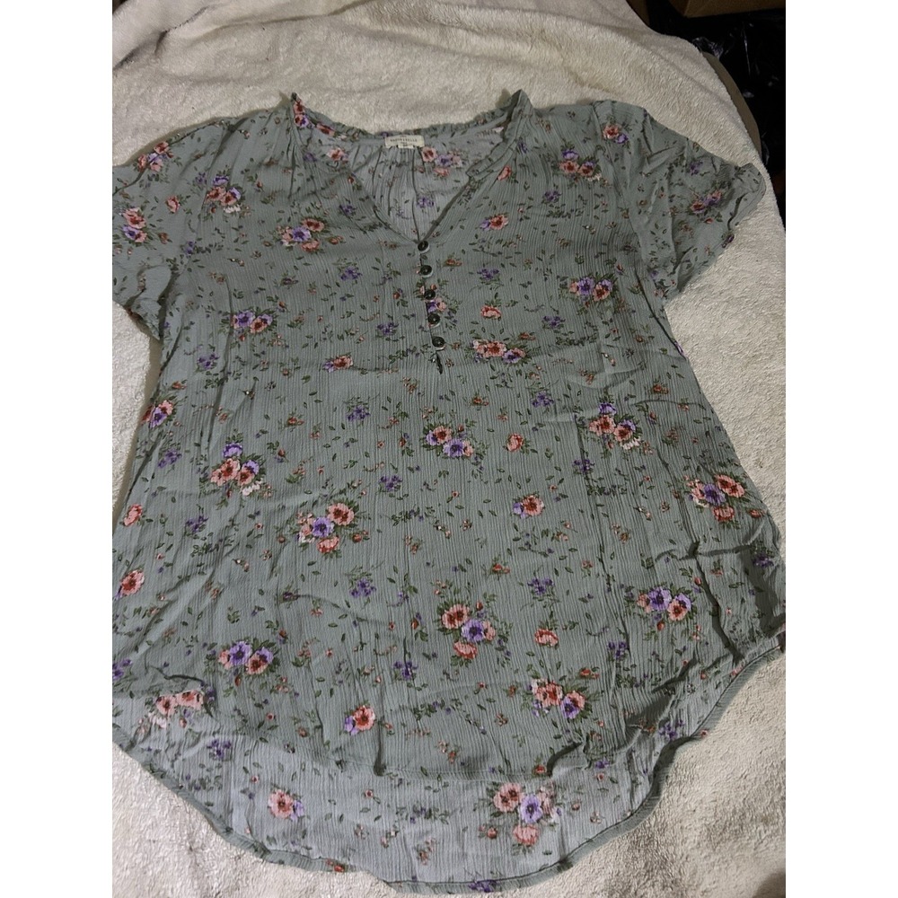 Mason & Belle Top! Medium! Floral! Peasant! Boho! Cottage core! Lightweight